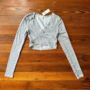NWT Truly Madly Deeply crossbody ballerina long sleeve crop shirt XS